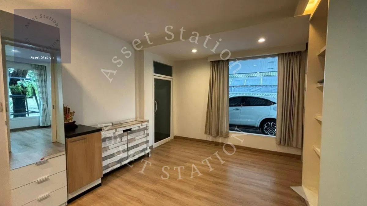 💥บ้านใหญ่ราคาดี! ทำเลลาดพร้าว พร้อมเฟอร์ครบ ที่ Baan Ladprao Exclusive Residence✨