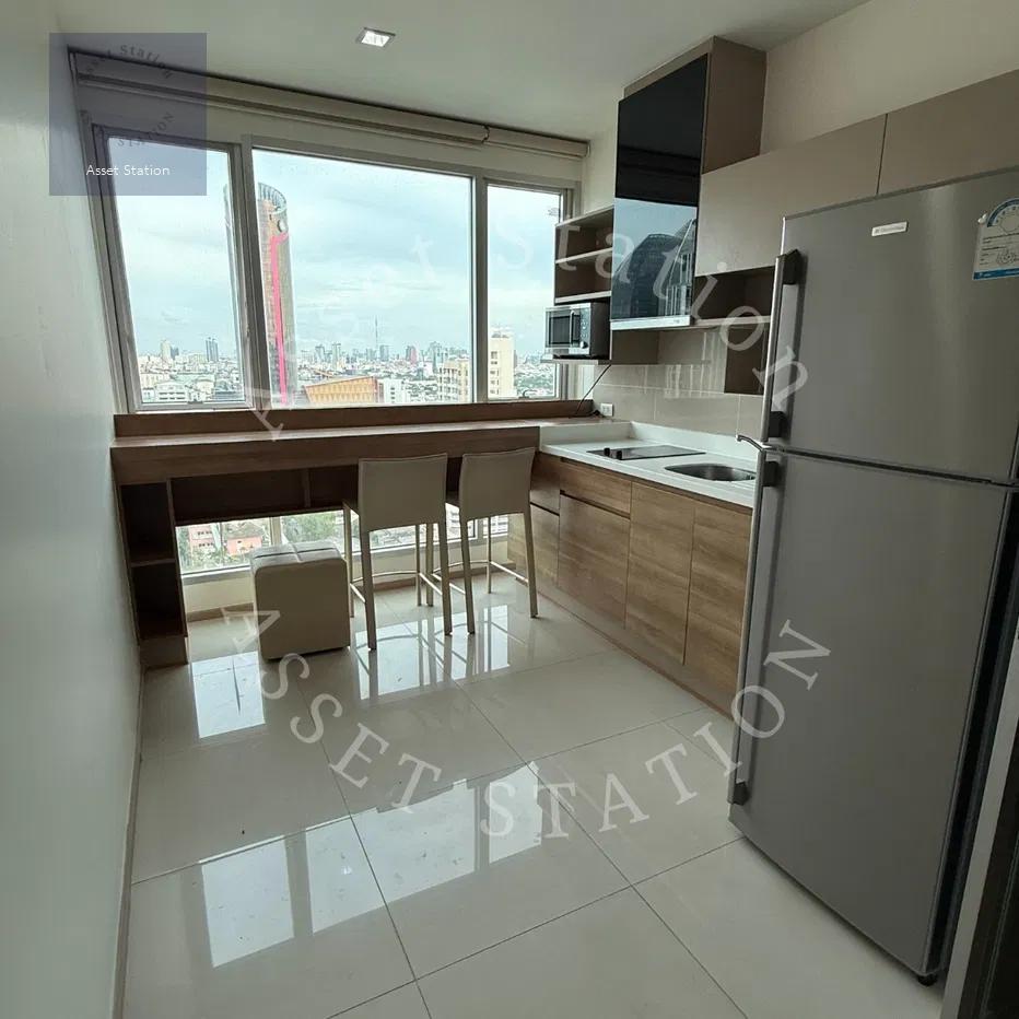 💥🔥Rhythm Phahol-Ari ห้องสไตล์โมเดิร์น เรียบหรู อบอุ่น วิวตึกสูง💥✨