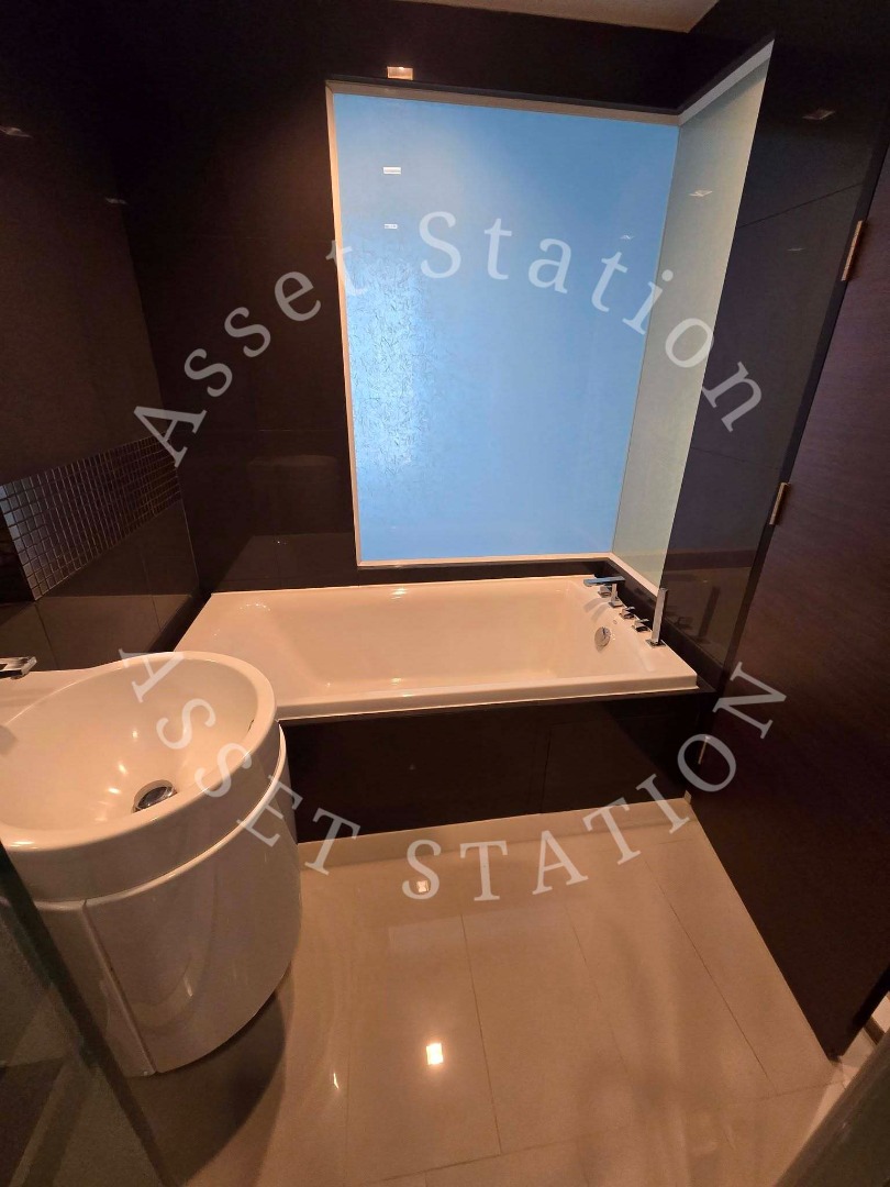  🏙️ให้เช่า ห้องกว้าง RHYTHM Sathorn เป็นสัดส่วนราคาดี ใกล้ BTS สะพานตากสิน🚅