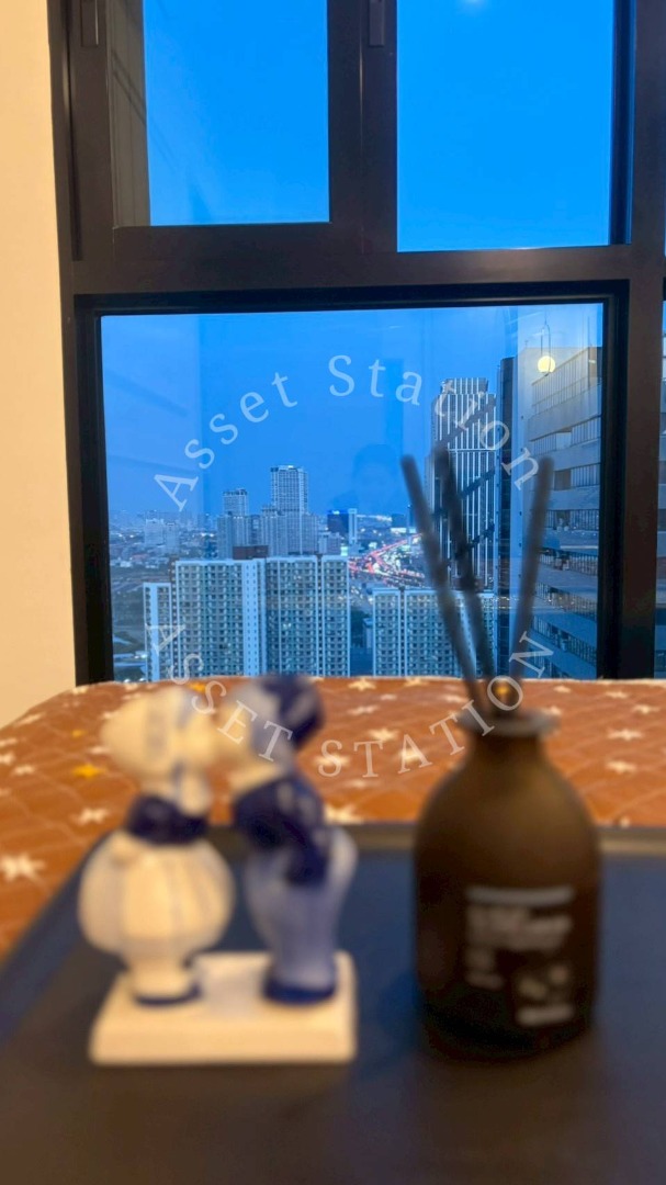 💎 ให้เช่า ห้องแต่งสวย Nue District R9 ชั้นสูงวิวเมือง ห้องเฟอร์ครบพร้อมเข้าอยู่ ติด MRT พระราม 9 🌟