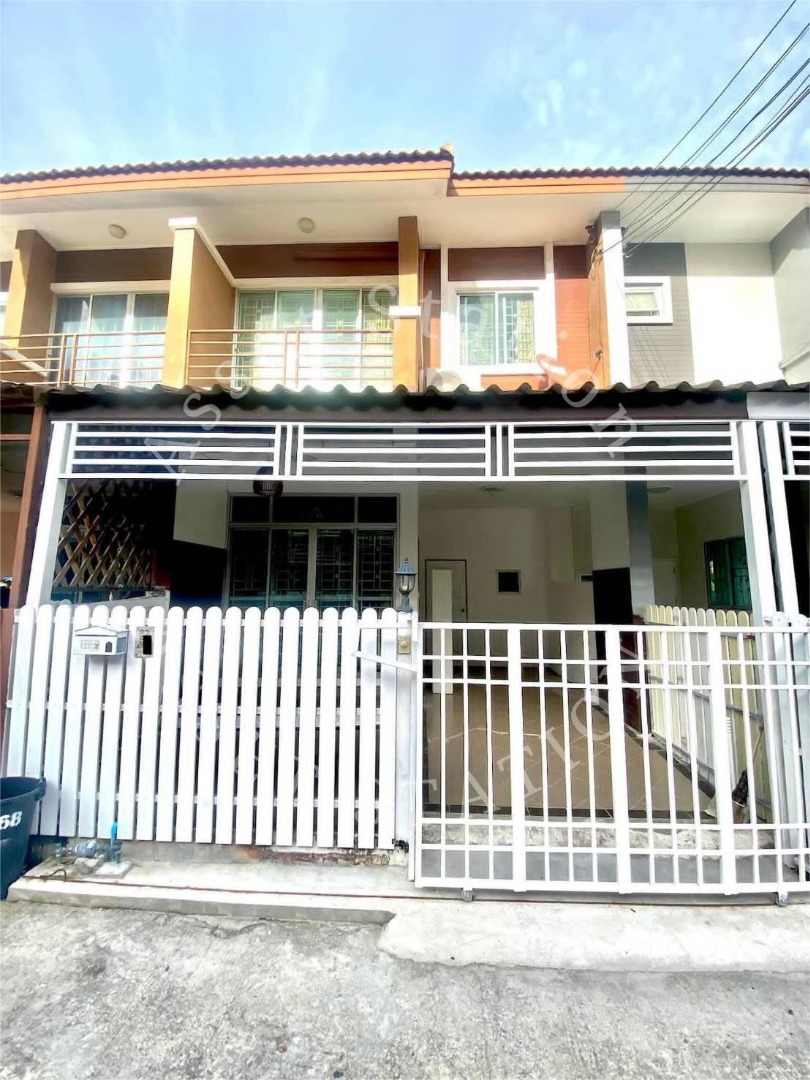 ขาย! ทาวน์เฮ้าส์ 💰🏡 Phanason Villa Lumlukka-Klong 4 3นอน 2น้ำ 🚗 ใกล้ทางด่วนเดินทางสะดวก