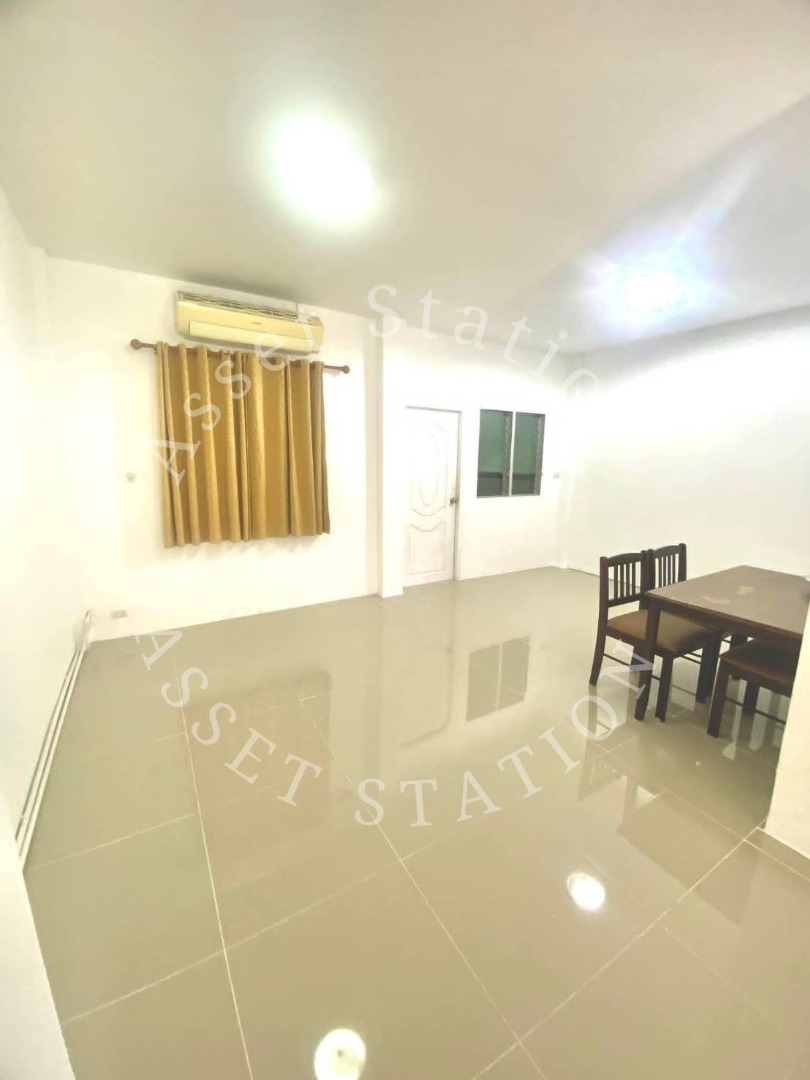 ขาย! ทาวน์เฮ้าส์ 💰🏡 Phanason Villa Lumlukka-Klong 4 3นอน 2น้ำ 🚗 ใกล้ทางด่วนเดินทางสะดวก