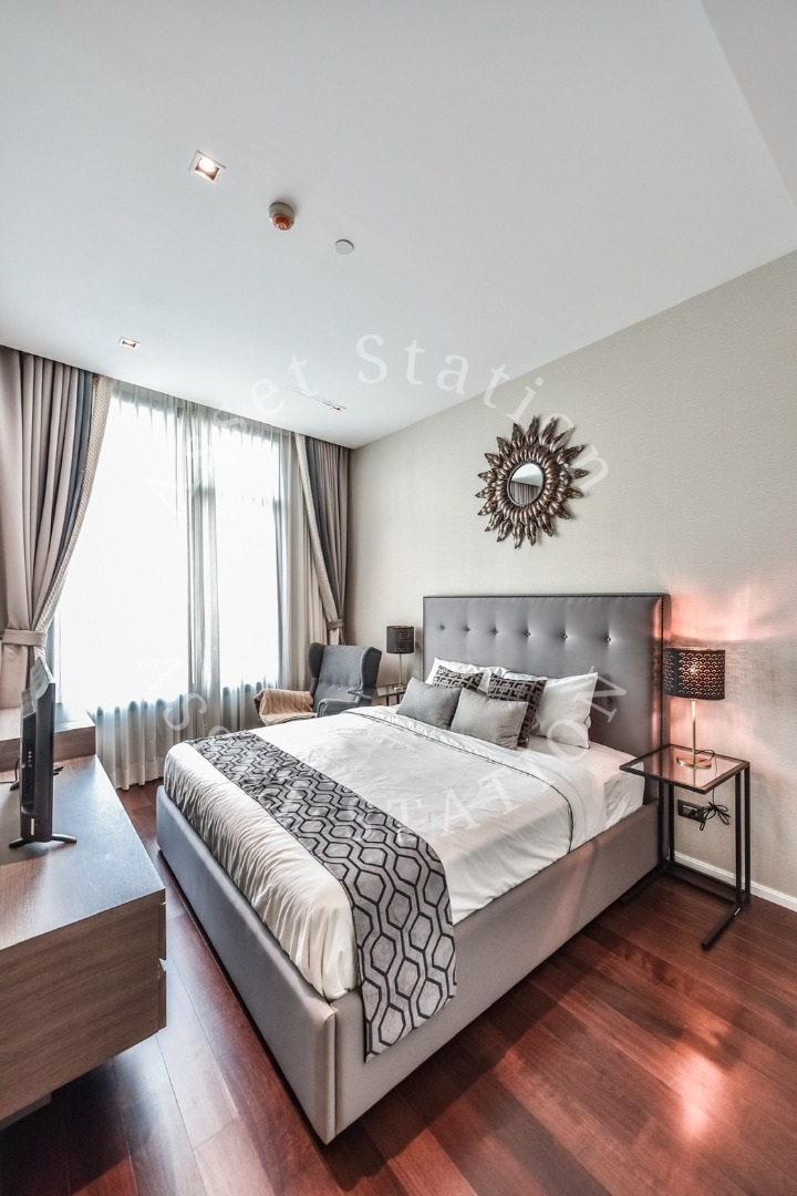 🚅 The Diplomat 39 ใกล้ BTS สถานีพร้อมพงษ์ และ EmQuartier