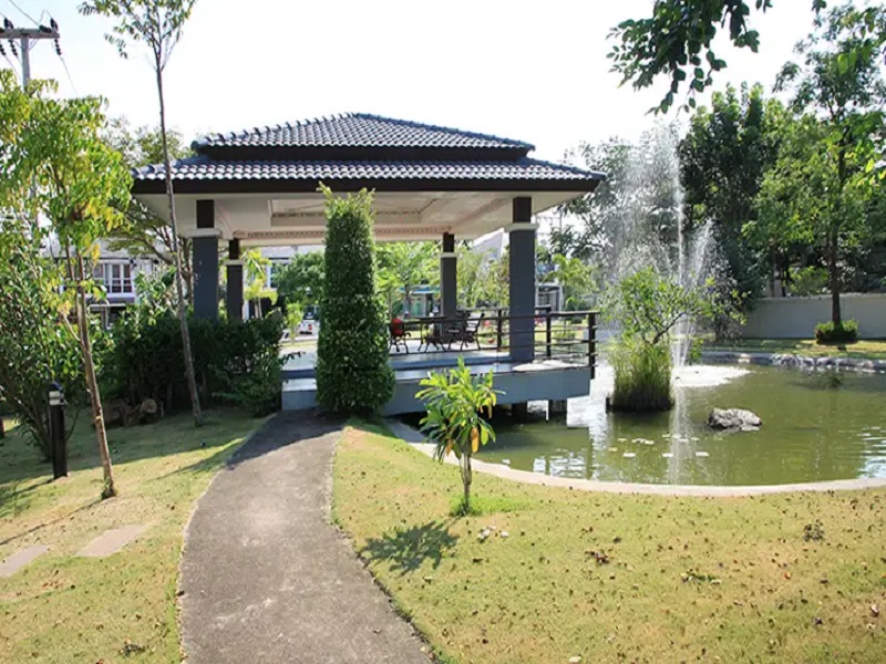 เดอะ-ลิฟวิ่ง-ศรีราชา