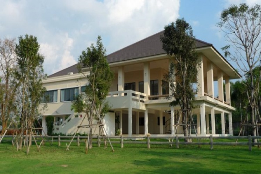 บ้านชมธาร-เขาใหญ่